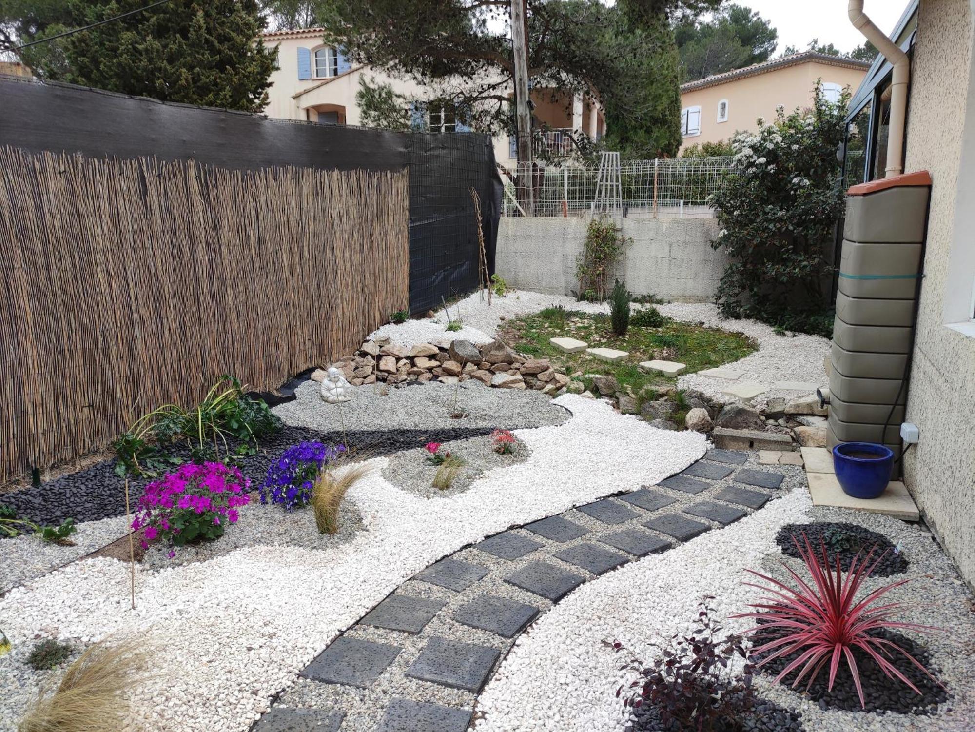Villeneuve-lès-Avignon Le Jardin Des Rocailles - Villa 4 Chambres Climatisee Avec Piscine A Deux Pas D'Avignon מראה חיצוני תמונה