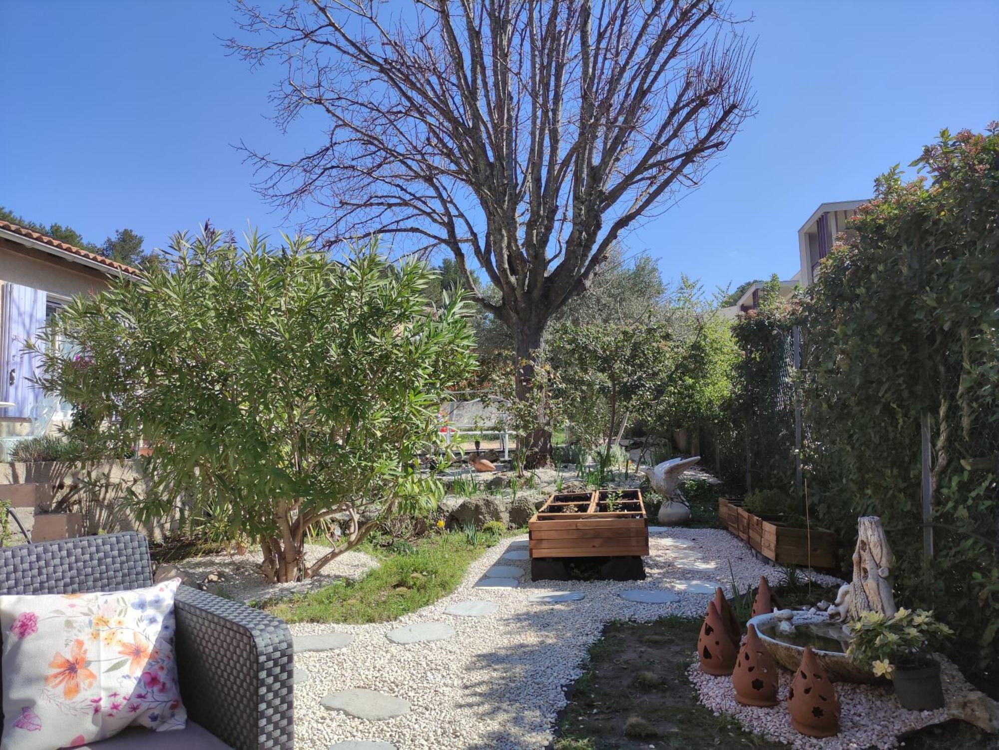 Villeneuve-lès-Avignon Le Jardin Des Rocailles - Villa 4 Chambres Climatisee Avec Piscine A Deux Pas D'Avignon מראה חיצוני תמונה