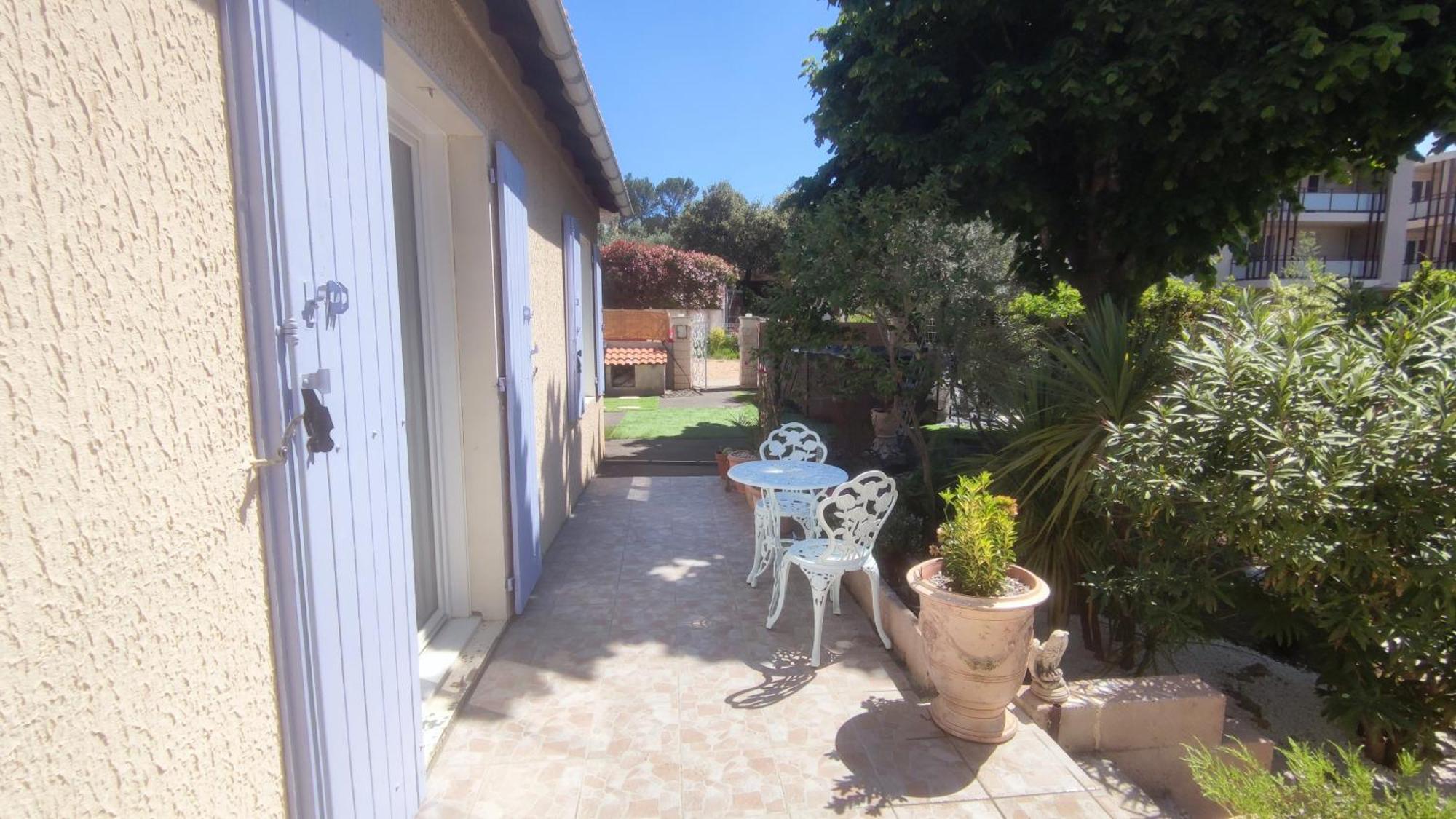 Villeneuve-lès-Avignon Le Jardin Des Rocailles - Villa 4 Chambres Climatisee Avec Piscine A Deux Pas D'Avignon מראה חיצוני תמונה