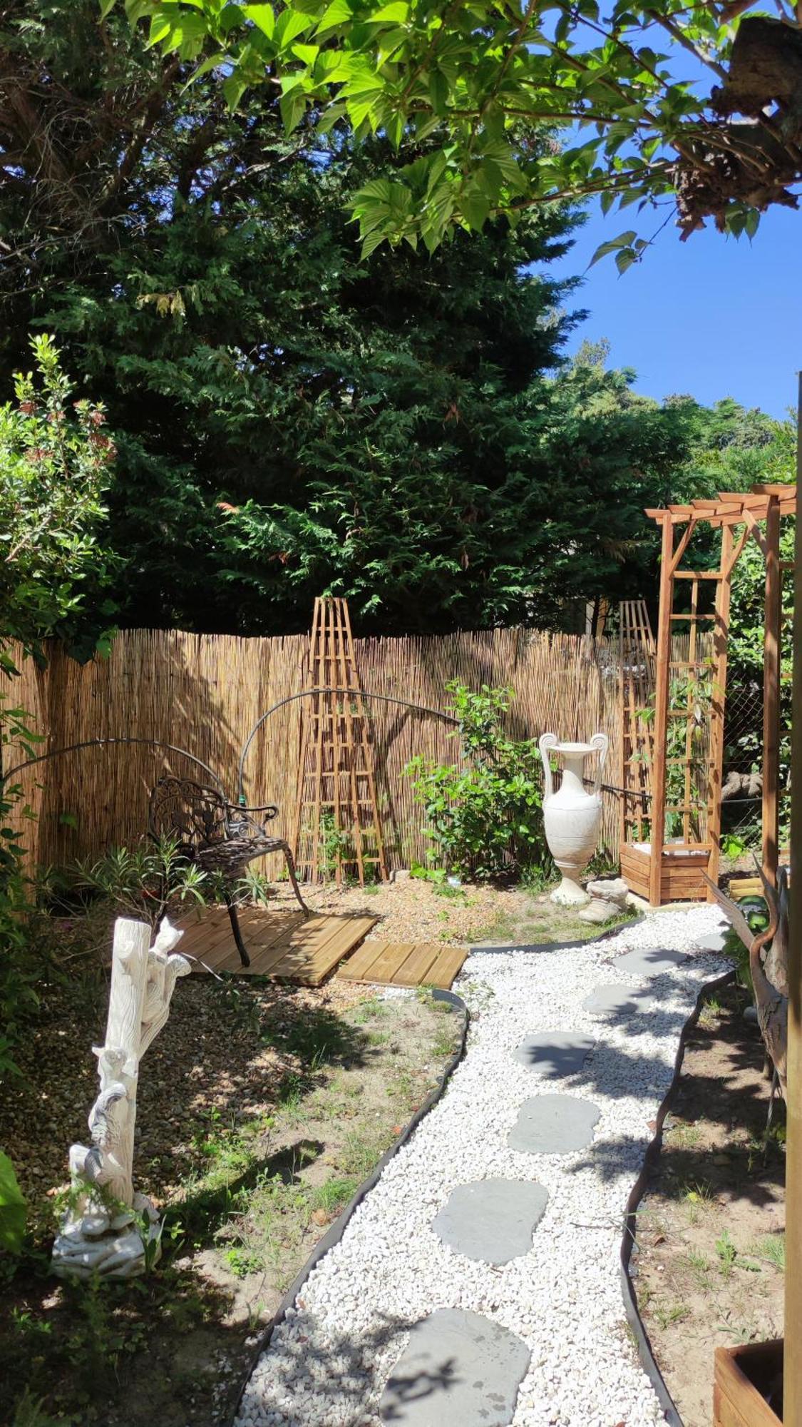 Villeneuve-lès-Avignon Le Jardin Des Rocailles - Villa 4 Chambres Climatisee Avec Piscine A Deux Pas D'Avignon מראה חיצוני תמונה
